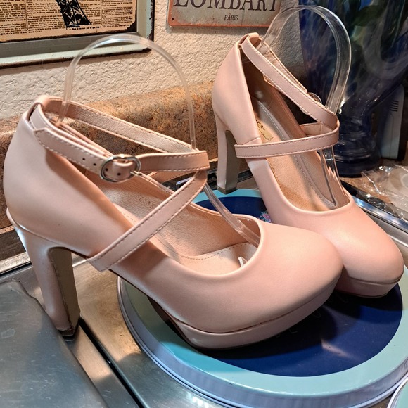 Beautiful 4 inch Nude Color ankle strap beauties - SZ 8 - Picture 4 of 10